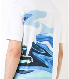 市场上装-T恤-休闲男装t恤