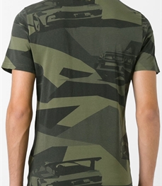 市场上装-T恤-休闲男装t恤