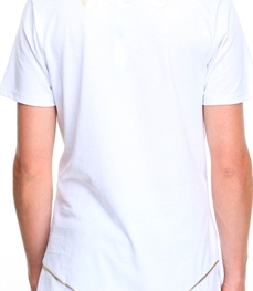 市场上装-T恤-时尚男装t恤