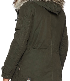 市场上装-中长外套-时尚男装中长外套