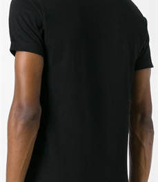 市场上装-T恤-休闲男装t恤