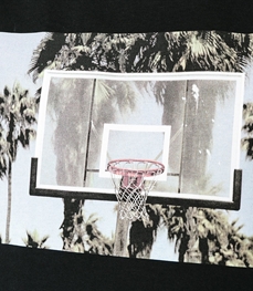 市场上装-T恤-休闲男装t恤