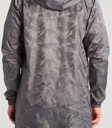 市场上装-中长外套-休闲男装中长外套