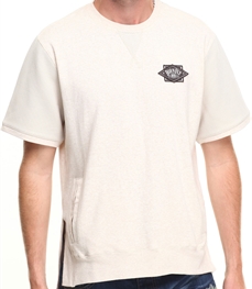 市场上装-T恤-时尚男装t恤