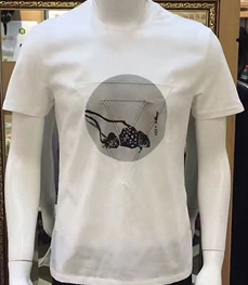 市场上装-T恤-时尚男装t恤