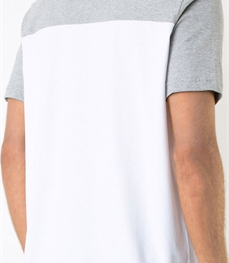 市场上装-T恤-休闲男装t恤