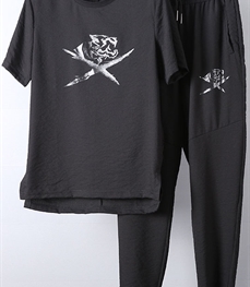 市场上装-套装-休闲男装套装