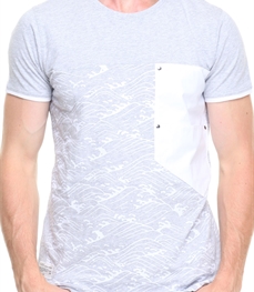 市场上装-T恤-时尚男装t恤