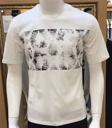 市场上装-T恤-时尚男装t恤