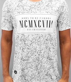 市场上装-T恤-时尚男装t恤