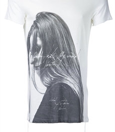 市场上装-T恤-休闲男装t恤