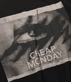 市场上装-T恤-休闲男装t恤