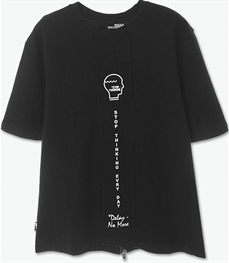 市场上装-T恤-休闲男装t恤