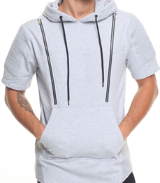 市场上装-T恤-时尚男装t恤