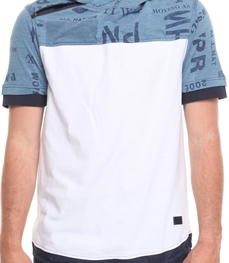 市场上装-T恤-时尚男装t恤