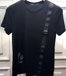 市场上装-T恤-时尚男装t恤