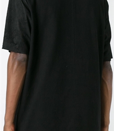 市场上装-T恤-休闲男装t恤