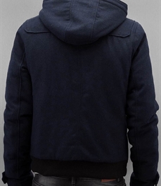 市场上装-夹克-时尚男装夹克