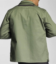 市场上装-衬衫-时尚男装衬衫