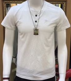 市场上装-T恤-时尚男装t恤