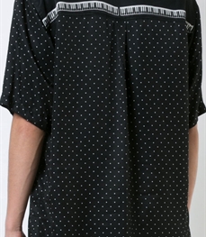 市场上装-衬衫-休闲男装衬衫