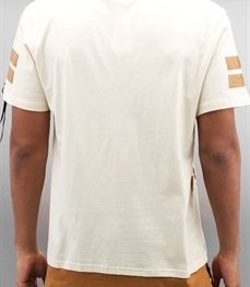 市场上装-T恤-时尚男装t恤