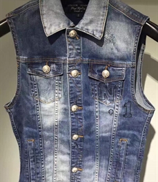 市场上装-马夹-休闲男装马甲