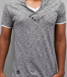 市场上装-T恤-时尚男装t恤