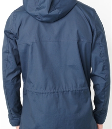 市场上装-中长外套-时尚男装中长外套