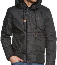 市场上装-夹克-时尚男装夹克