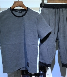 市场上装-套装-休闲男装套装