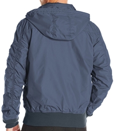 市场上装-夹克-时尚男装夹克