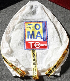 市场上装-夹克-时尚男装夹克