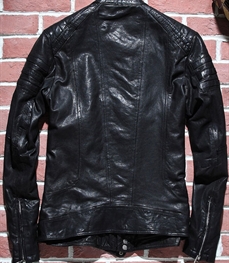 市场上装-皮衣-时尚男装皮衣