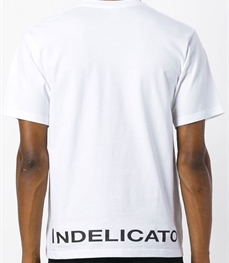 市场上装-T恤-休闲男装t恤