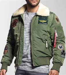 市场上装-夹克-时尚男装夹克