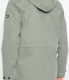 市场上装-中长外套-时尚男装中长外套