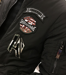 市场上装-棉衣/羽绒服-时尚男装棉服