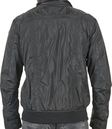 市场上装-夹克-时尚男装夹克