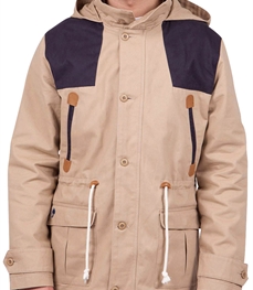 市场上装-中长外套-时尚男装中长外套