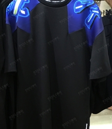 市场上装-T恤-（实拍）休闲男装t恤