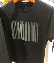 市场上装-T恤-（实拍）时尚商务t恤