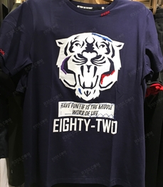 市场上装-T恤-（实拍）休闲男装t恤