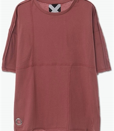 市场上装-T恤-休闲男装t恤