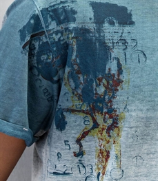 市场上装-T恤-时尚男装t恤