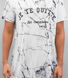 市场上装-T恤-时尚男装t恤