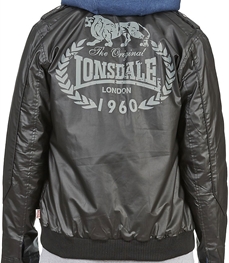 市场上装-夹克-时尚男装夹克