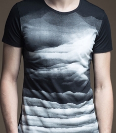 市场上装-T恤-时尚男装t恤