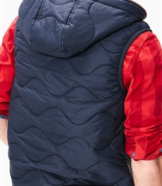 市场上装-马夹-时尚男装马甲