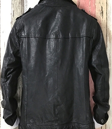 市场上装-皮衣-时尚男装皮衣